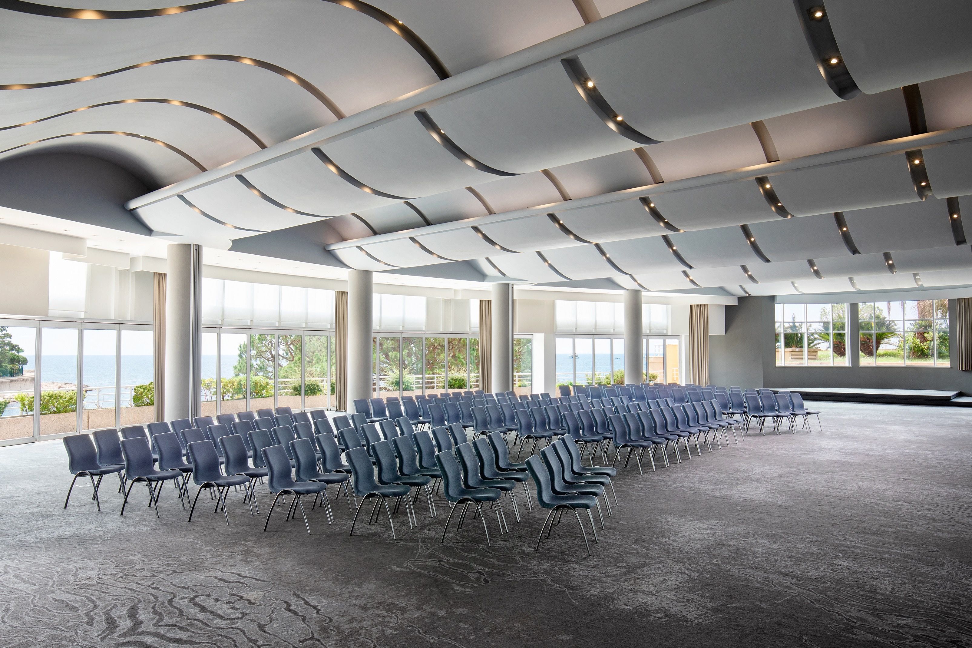 Le Méridien Beach Plaza 6